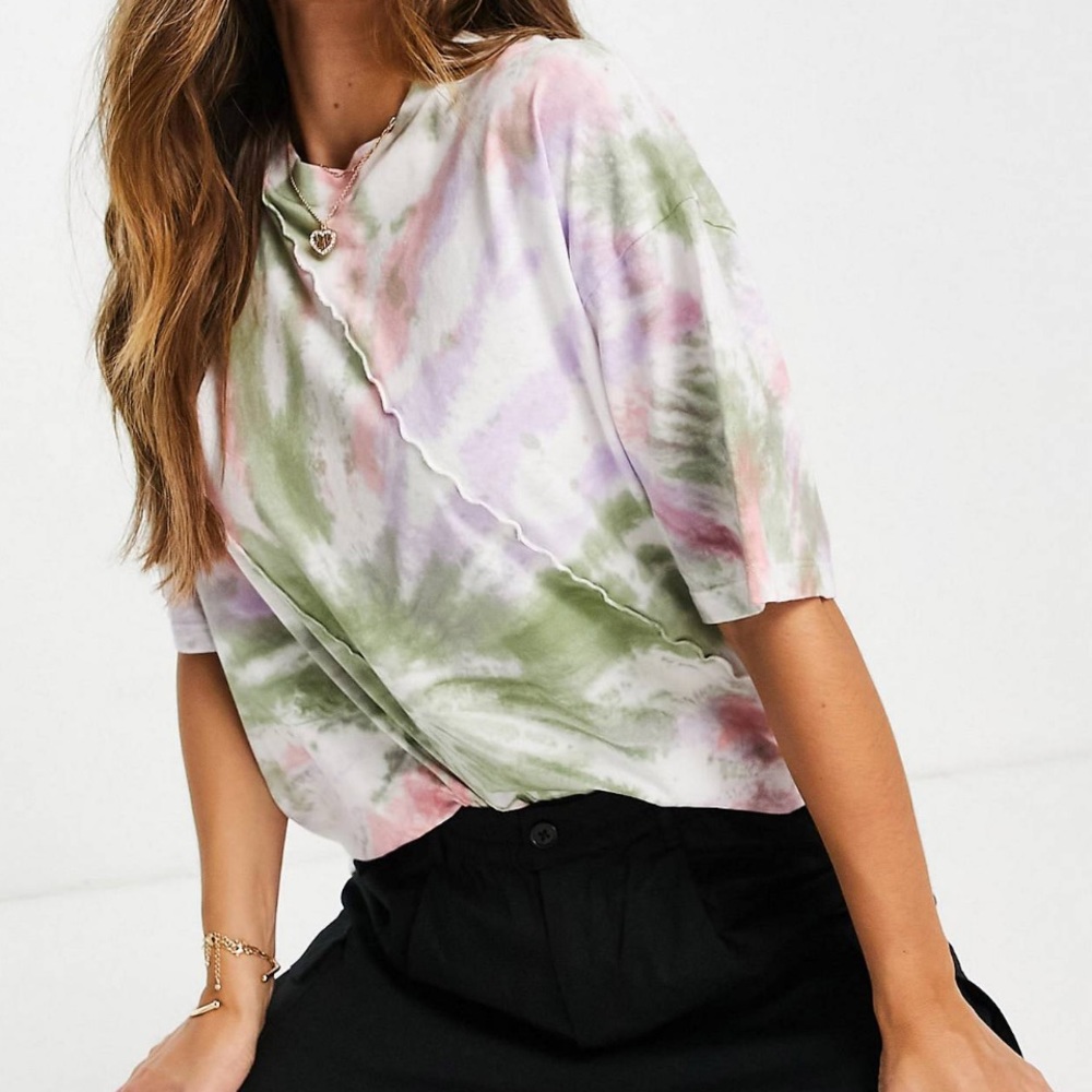 Oversized Tie-Dye T-Shirt